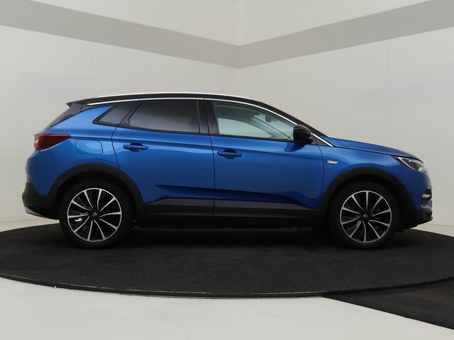 Opel Grandland X 1.6 Turbo Hybrid4 Ultimate | Carplay | Camera | Elektrisch bedienbare achterklep |