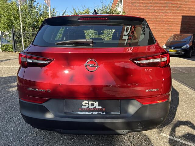 Opel Grandland X 1.6 Turbo Hybrid Business Edition // NAVI + CARPLAY // CAMERA // PDC V+A // CLIMA // STOEL + STUURWIELVERWARING