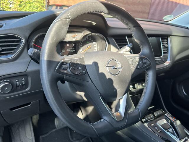Opel Grandland X 1.6 Turbo Hybrid Business Edition // NAVI + CARPLAY // CAMERA // PDC V+A // CLIMA // STOEL + STUURWIELVERWARING