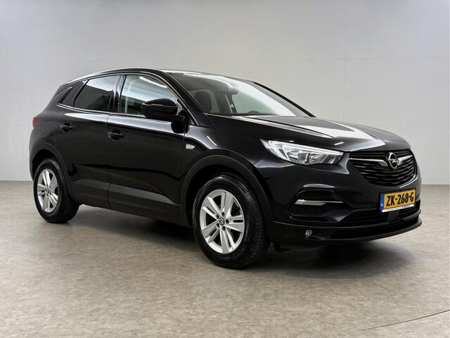 Opel Grandland X 1.2 Turbo Business Executive Clima Carplay LED Navi Cruise PDC 17"LMV Stoel/Stuurverwarming