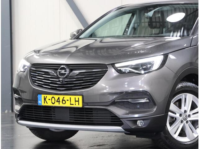 Opel Grandland X 1.2 130PK Turbo Business Elegance | AppleCarPlay/AndroidAuto | Climate Control | Cruise Control | Navigatie | 360'Camera | AGR-stoel | Keyless Entry/Start | LED Koplampen | Privacy Glass | Isofix | Armsteun |