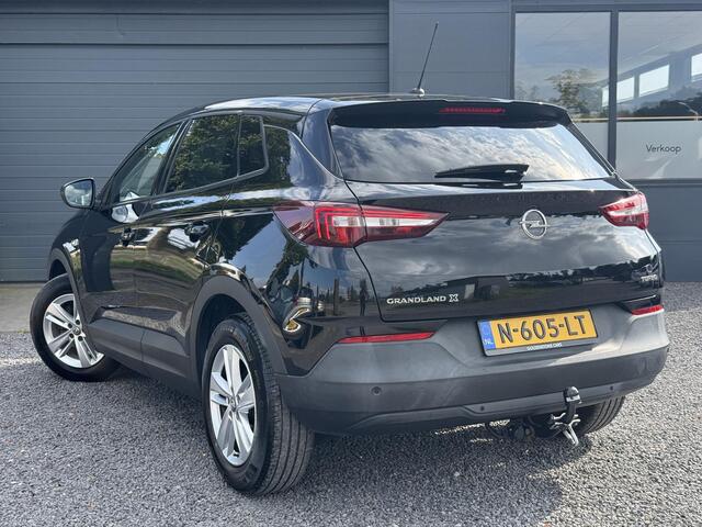 Opel Grandland X 1.2 Turbo Innovation 2e Eigenaar,Automaat,131pk,Trekhaak,Navi,Halfleder,Lm velgen,Stoelverw.Stoelverkoeling,Stuurverw.Dealer Onderhouden,Pdc V+A,Apk tot 07-2026