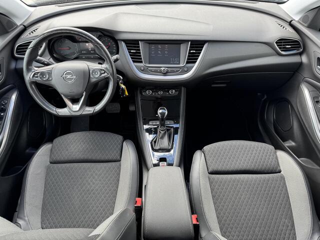Opel Grandland X 1.2 Turbo Ultimate / Stoelverwarming voor en achter / Stuurverwarming / Achteruitrijcamera / Cruise control / All season banden