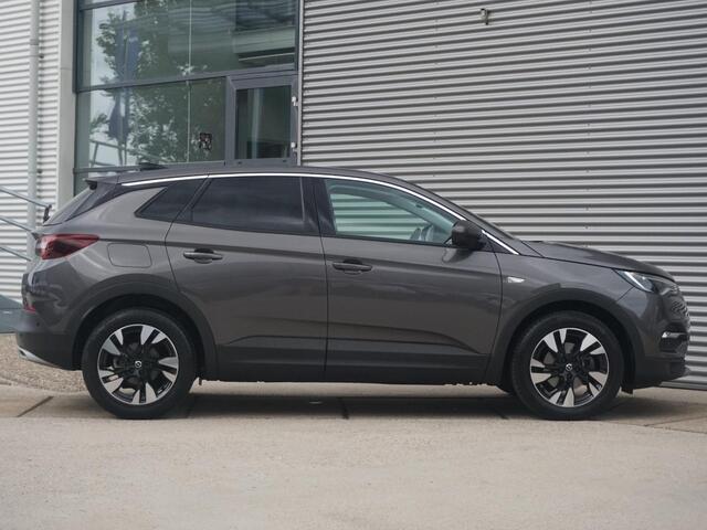 Opel Grandland X 1.2 Turbo Business Elegance