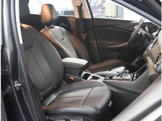 Opel Grandland X 300PK Hybrid4 Ultimate | AppleCarPlay/AndroidAuto | Navigatie | Adaptive Cruise Control | Keyless | LEER | Stoelkoeling/Stoel/Voorruitverwarming | FULL LED | 360'Camera | Trekhaak | Two-tone | Isofix | Privacy Glass |