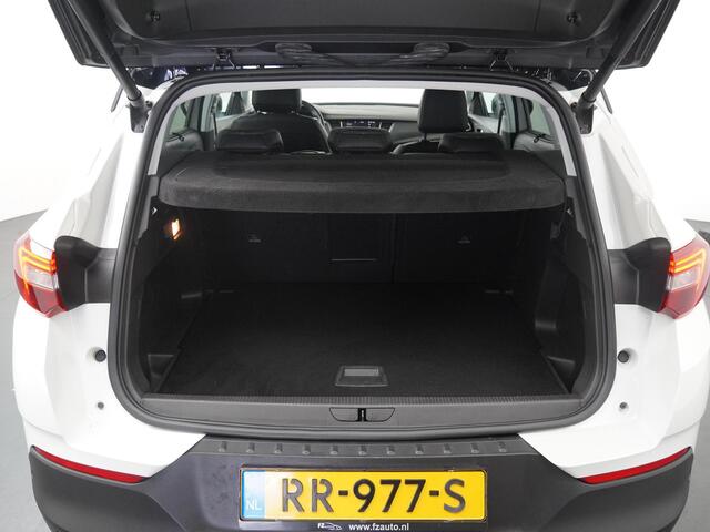Opel Grandland X 1.2 Turbo Innovation - Navigatie - Climate Control - 360 camera
