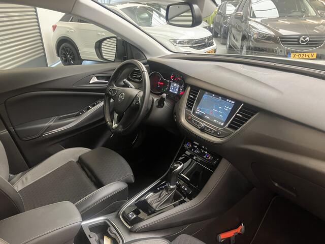 Opel Grandland X 1.2 T INOVATION/PANORAMA/PDC/CAM/EL A KLEP/TREKH/CARPLAY/ENZ