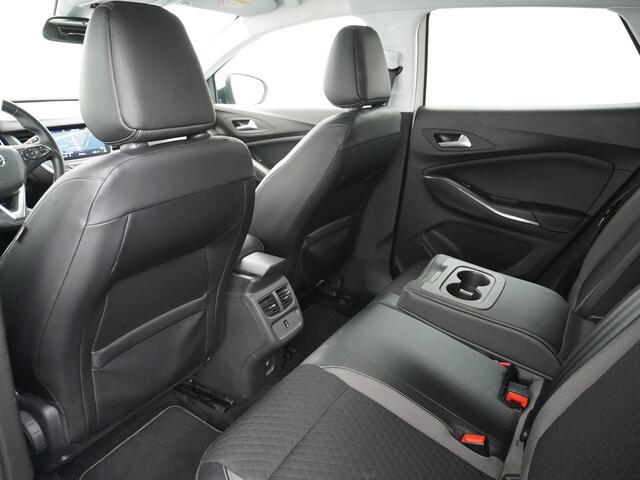 Opel Grandland X 1.2Turbo 131PK Automaat Apple Carplay Android Auto AGR-Comfort Stoel Navi Ecc Camera Cruise Control Business Executive DAB Elek.Achterklep 1e Eigenaar Dealeronderhouden