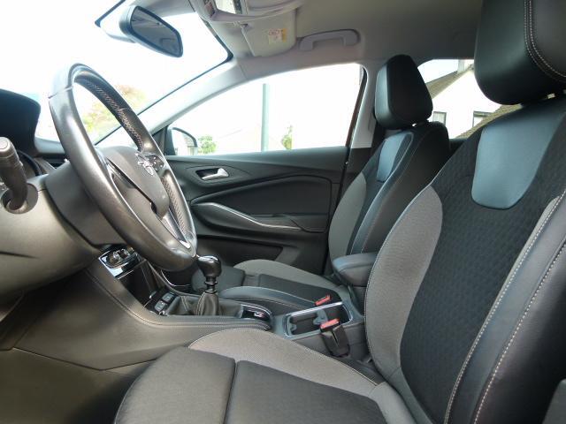 Opel Grandland X 1.2 Turbo Innovation, 19"LMV/DEELS LEER/CARPLAY