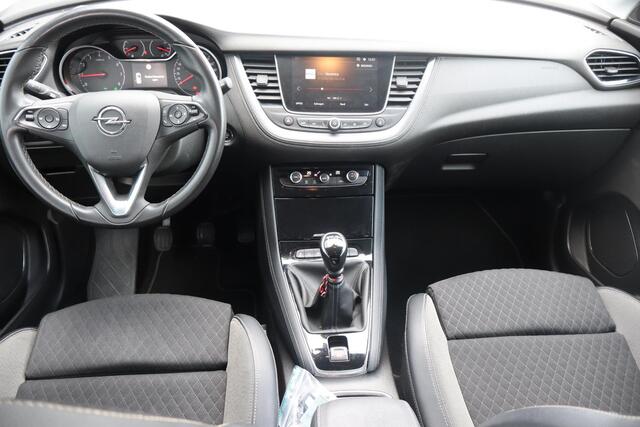 Opel Grandland X 1.2 Turbo Business Executive Climate control, Apple Carplay, Cruise control, Elektrische ramen, Trekhaak