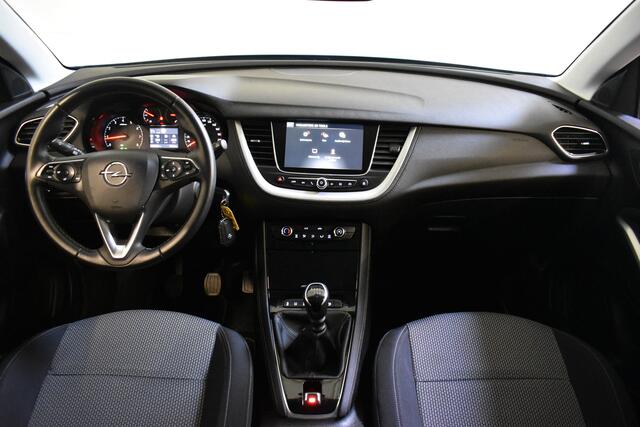 Opel Grandland X 1.2 TURBO BUSINESS EDITION NAVI/CARPLAY/PDC