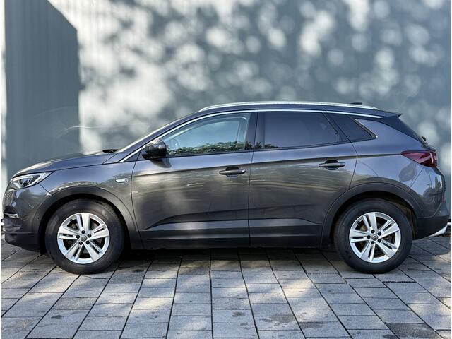 Opel Grandland X BWJ 11-2020 1.2T 131PK Bus Executive | CLIMA | NAVI | CAMERA | CARPLAY | LEDER/STOF | SPORTSTOELEN | PRIVACY GLASS