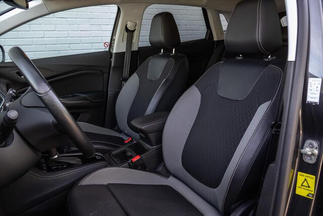 Opel Grandland X 1.2 Turbo Business Executive