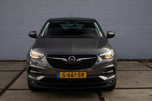 Opel Grandland X 1.2 Turbo Business Executive