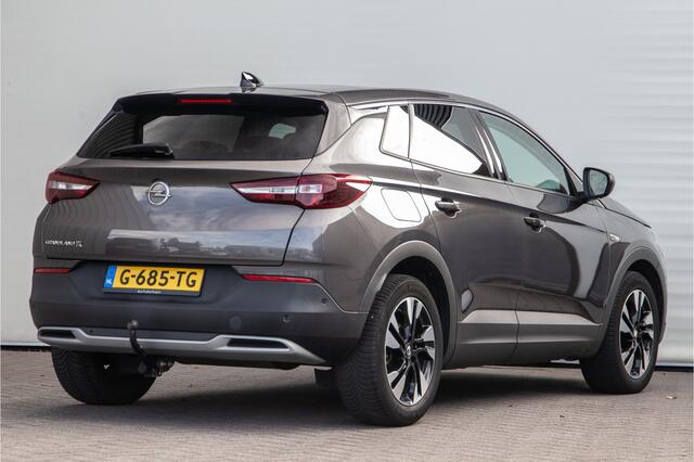 Opel Grandland X 1.2 Turbo Business Executive Automaat Panorama 2019