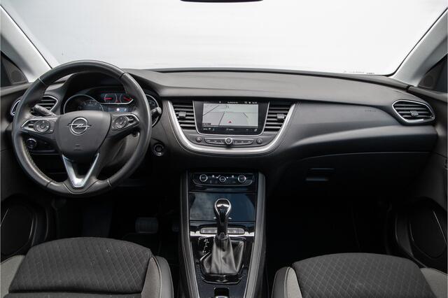Opel Grandland X 1.2 Turbo Business Executive Automaat Panorama 2019