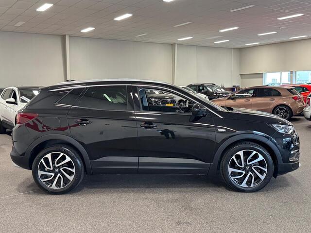 Opel Grandland X 1.2 Turbo Ultimate NAVIGATIE/CAMERA, LEER, 19'' LMV,