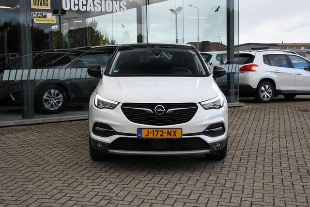 Opel Grandland X Innovation 1.2 Turbo 130pk ADAPT. CC/ 18''LM/ CAM.
