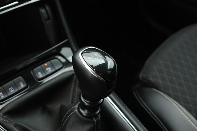 Opel Grandland X 1.2 Turbo Online Edition | Trekhaak | CarPlay | Navi | Cruise | 18''