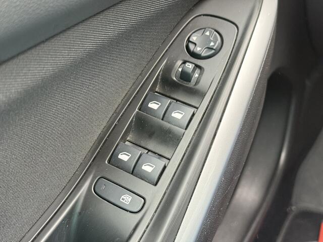 Opel Grandland X BWJ 2020 1.2 131 PK Turbo 120 Jaar Edition 74.000KM! CLIMA | CRUISE | APPLE CARP. | ANDROID AUT. | PRIV. GLAS | PDC | LMV | MULTIFUNCT. STUURWIEL