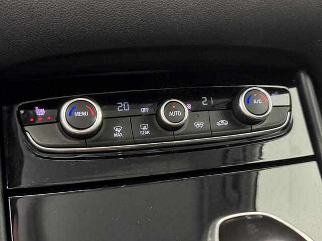 Opel Grandland X 1.2 Turbo 130pk Innovation | Navigatie | AGR-Stoelen | LM-Velgen | Carplay | Camera | | Stuur- en Stoelverwarming | Dode hoek Detectie | Trekgewicht 1400kg ( Vestiging Vianen Tel: 0347-371248 )