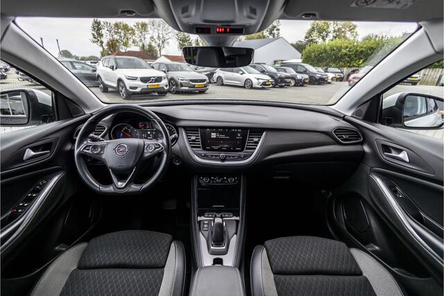 Opel Grandland X 1.6 Turbo Hybrid Elegance