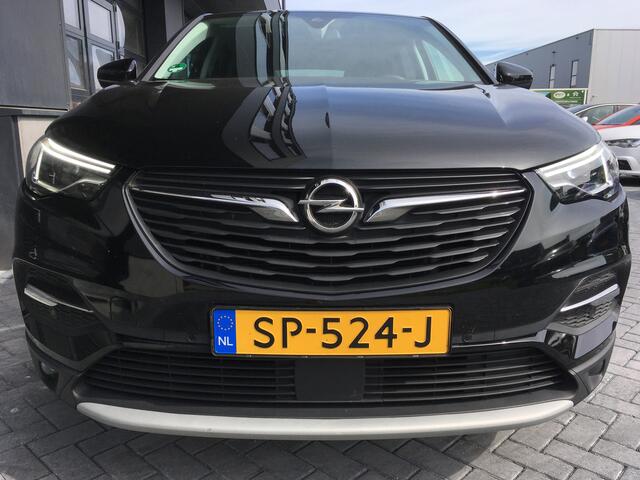 Opel Grandland X 1.2 Turbo Business Executive
