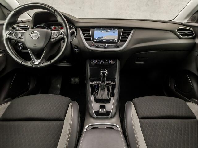 Opel Grandland X 1.2 Turbo Elegance Sport Automaat (APPLE CARPLAY, GROOT NAVI, 360 CAMERA, SPORTSTOELEN, LED KOPLAMPEN, KEYLESS, GETINT GLAS, NIEUWE APK, NIEUWSTAAT)