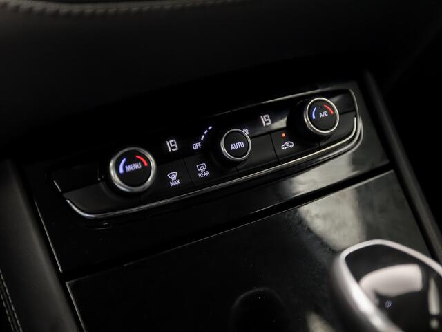 Opel Grandland X 1.2 Turbo Elegance Sport Automaat (APPLE CARPLAY, GROOT NAVI, 360 CAMERA, SPORTSTOELEN, LED KOPLAMPEN, KEYLESS, GETINT GLAS, NIEUWE APK, NIEUWSTAAT)