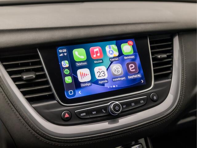 Opel Grandland X 1.2 Turbo Ultimate Sport Automaat (APPLE CARPLAY, GROOT NAVI, LEDER, STUUR/STOELVERWARMING, SPORTSTOELEN, 360 CAMERA, GETINT GLAS, LED KOPLAMPEN, TREKHAAK, NIEUWSTAAT)