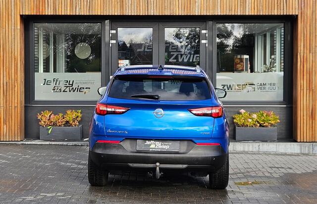 Opel Grandland X 1.2 Turbo Business +