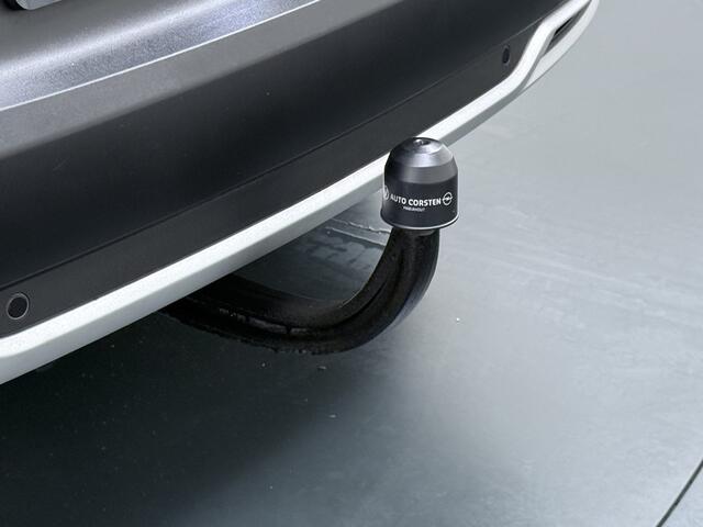 Opel Grandland X T131pk Navi Trekhaak Executive Dual-Ecc Apple Carplay Android PDC-a+v Park-Assist Distr.-Riem bij 61.000km vervangen Chroompakket Priv.Glass Volledig dealer onderhouden, laatste beurt bij 61.000km 1400kg trekvermogen. EURO6