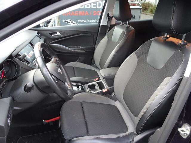 Opel Grandland X 1.2 Turbo Business Executive