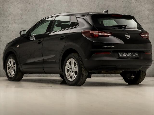 Opel Grandland X 1.2 Turbo Sport Automaat (APPLE CARPLAY, GROOT NAVI, PARKEERSENSOREN, SPORTSTOELEN, CRUISE, LM VELGEN, LED KOPLAMPEN, NIEUWSTAAT)