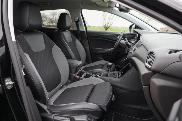 Opel Grandland X 1.2 Turbo 130 PK Business + ? Camera ? CarPlay ? Comf-Stoelen