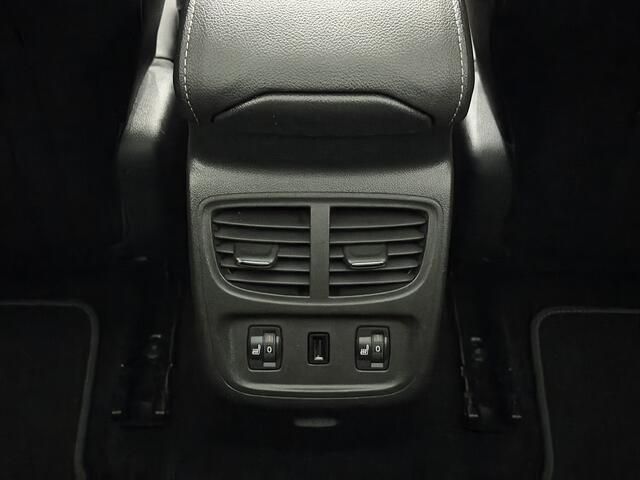 Opel Grandland X 1.2 Turbo Ultimate Pano, Leder, Camera, Navi, Winterpakket, Elektrische achterklep, Memory stoelen, Rijstrook correctie, A start stop