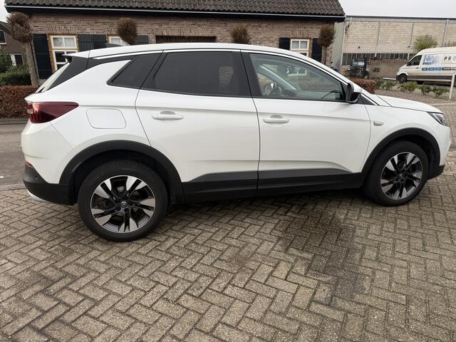 Opel Grandland X Turbo Innovation AUTOMAAT NAVI/CLIMA/xenon