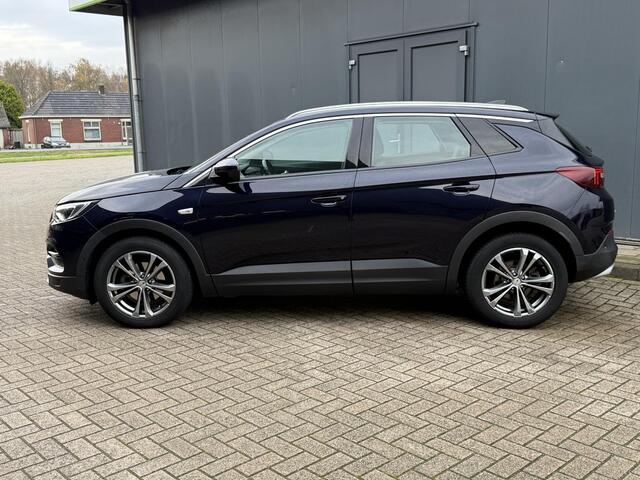 Opel Grandland X 1.6 Turbo 180 pk Innovation / Automaat / Trekhaak Afneembaar 1600KG / Winterwielen set origineel inbegrepen / Navigatie / Cruise Control / Dodehoekherkenning / Climate Control / Android&Apple Carplay / Bluetooth
