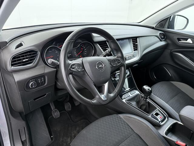 Opel Grandland X T-131PK Navi Ecc Apple Carplay Android Business Executive Cruise Control Pdc DAB+ Elek.Achterklep Isofix Bluetooth Lane Assist Privacy Glas Wifi Keurig onderhouden Opel Grandland Distributie bij 94.dkm vervangen! Laatste beurt bij 116dkm