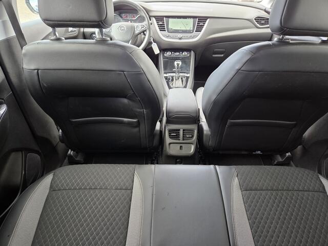 Opel Grandland X 130 PK Turbo Business Executive | Stoel/Stuurverwarming | Comfor