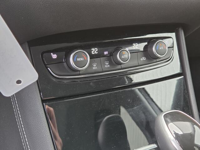 Opel Grandland X 130 PK Turbo Business Executive | Stoel/Stuurverwarming | Comfor