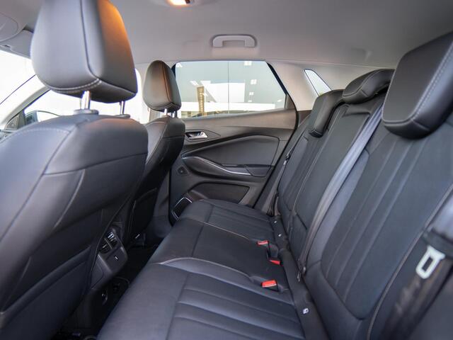 Opel Grandland X 1.6 Turbo Hybrid4 Business Executive | Denon | Ambiente | Stoelventilatie