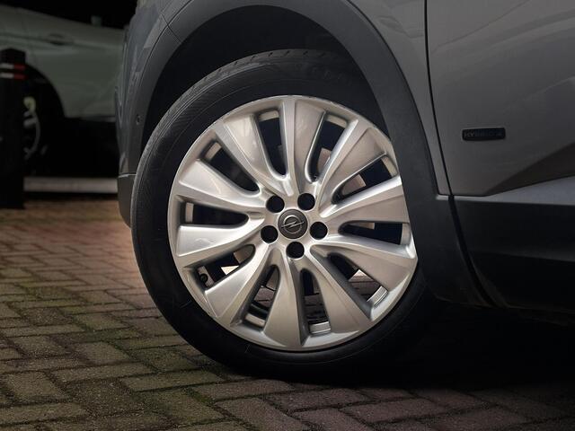 Opel Grandland X Innovation 1.6 PHEV HYbrid4 300pk 4x4 e-EAT8 | LEDER | AGR-STOELEN | ZOMER + WINTERBANDENSET | NAVI | CAMERA | KEYLESS | ISOFIX |