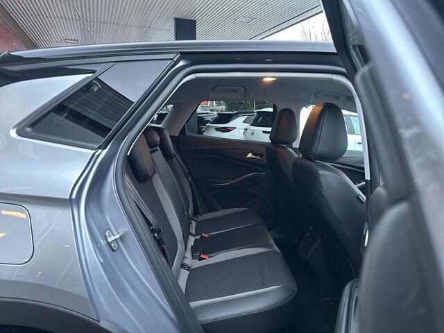 Opel Grandland X 1.2 Turbo Business Edition Trekhaak/Winterpaket/All season.