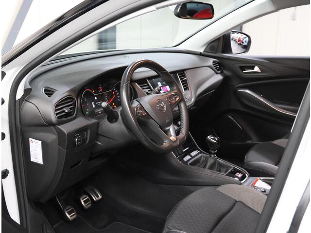 Opel Grandland X 1.2 130PK Turbo Business Executive | 1ste eigenaar | AppleCarPlay/AndroidAuto | Navigatie | Cruise Control | Keyless | AGR Stoelen | Stoel/Stuur/Voorruitverwarming | Trekhaak | FULL LED | 360'Camera | Isofix | Privacy Glass |