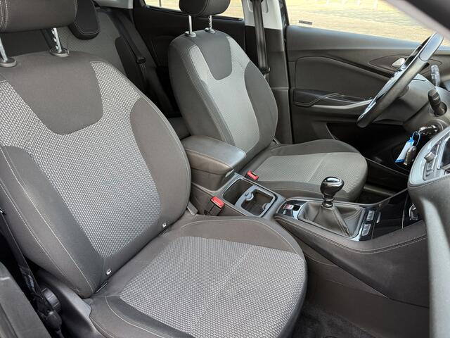 Opel Grandland X 1.2 Turbo Online Edition Navigatie, Parkeersens, Trekhaak, Climate contr, etc..