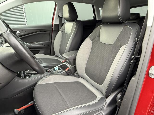 Opel Grandland X BWJ 2019 | 1.2T 131PK Bus Executive AUTOMAAT | TREKHAAK | CAMERA A | LEDER/STOF | NAVI | CLIMA | STOELVERW | CARPLAY | PRIVACY GLASS |