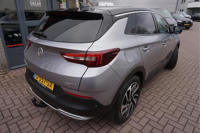Opel Grandland X 1.2 Turbo Business Executive