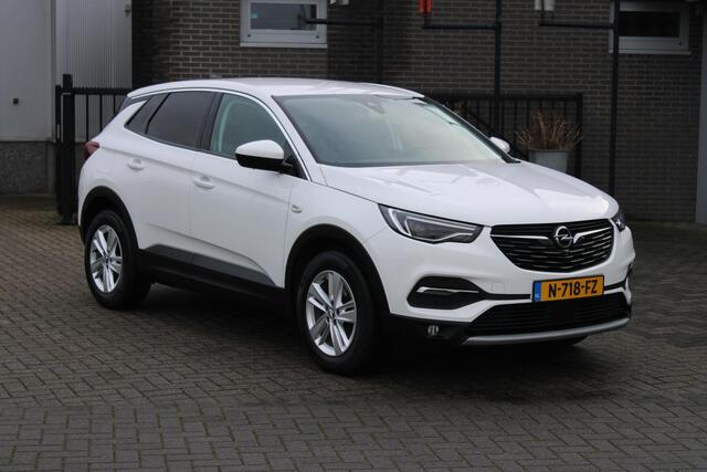 Opel Grandland X 1.2 Turbo Business Elegance Led/Camera/AppleAndroid