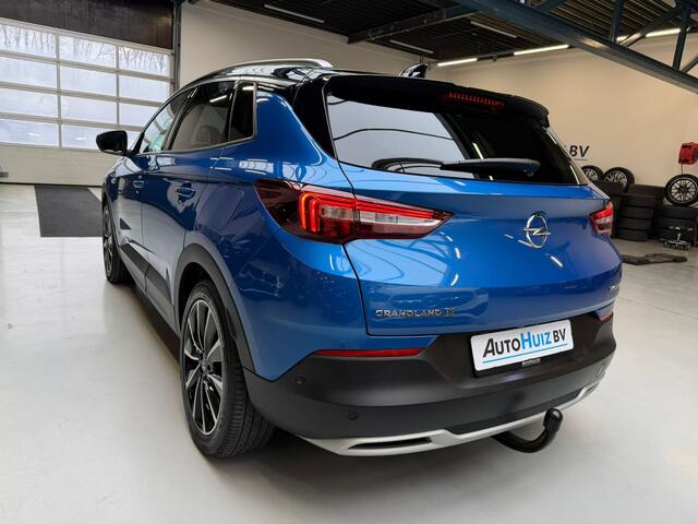 Opel Grandland X 1.6 Turbo Hybrid4 Ultimate Leer Trekhaak LED DAB Stoelverwarming en ventilatie Elek Stoelverstelling Stuurwielverwarming 4x4